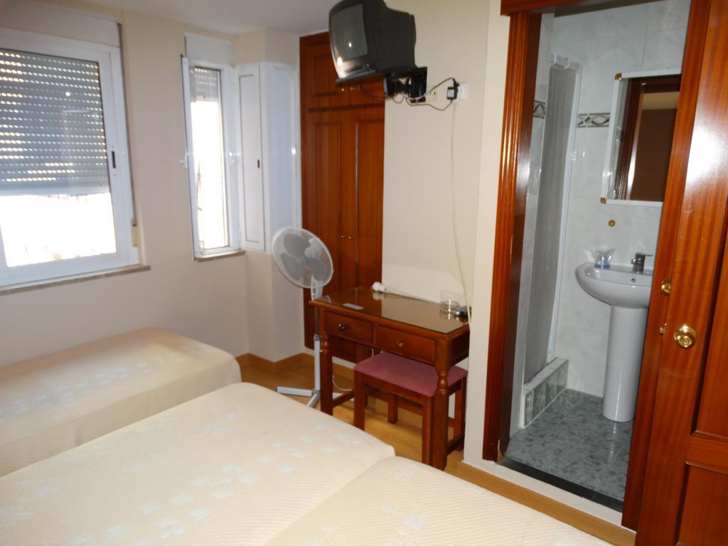 Hostal La Redonda Granada Luaran gambar