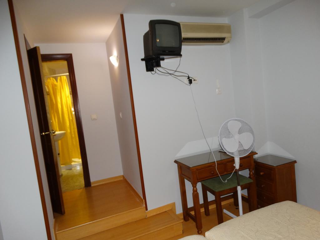 Hostal La Redonda Granada Luaran gambar