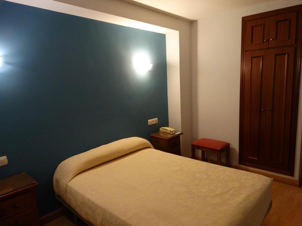 Hostal La Redonda Granada Luaran gambar
